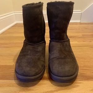 Ugg Women’s Boots - Size 9 in Brown